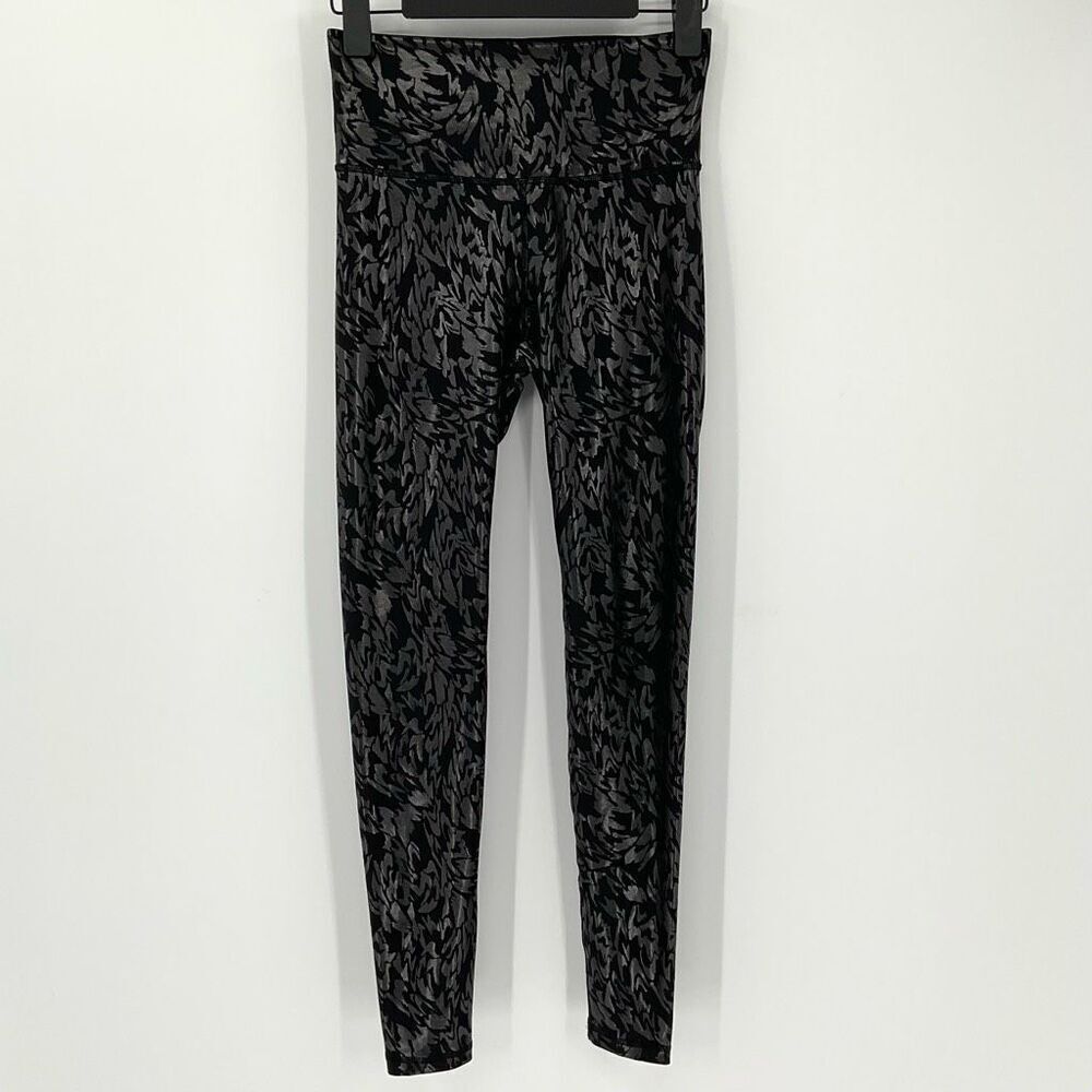 Old Navy Active Powersoft High Rise Go-Dry Foil Print Legging Black Shine Small